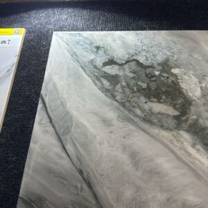 YMG 44053 - 40x40cm Polished Floor Tile